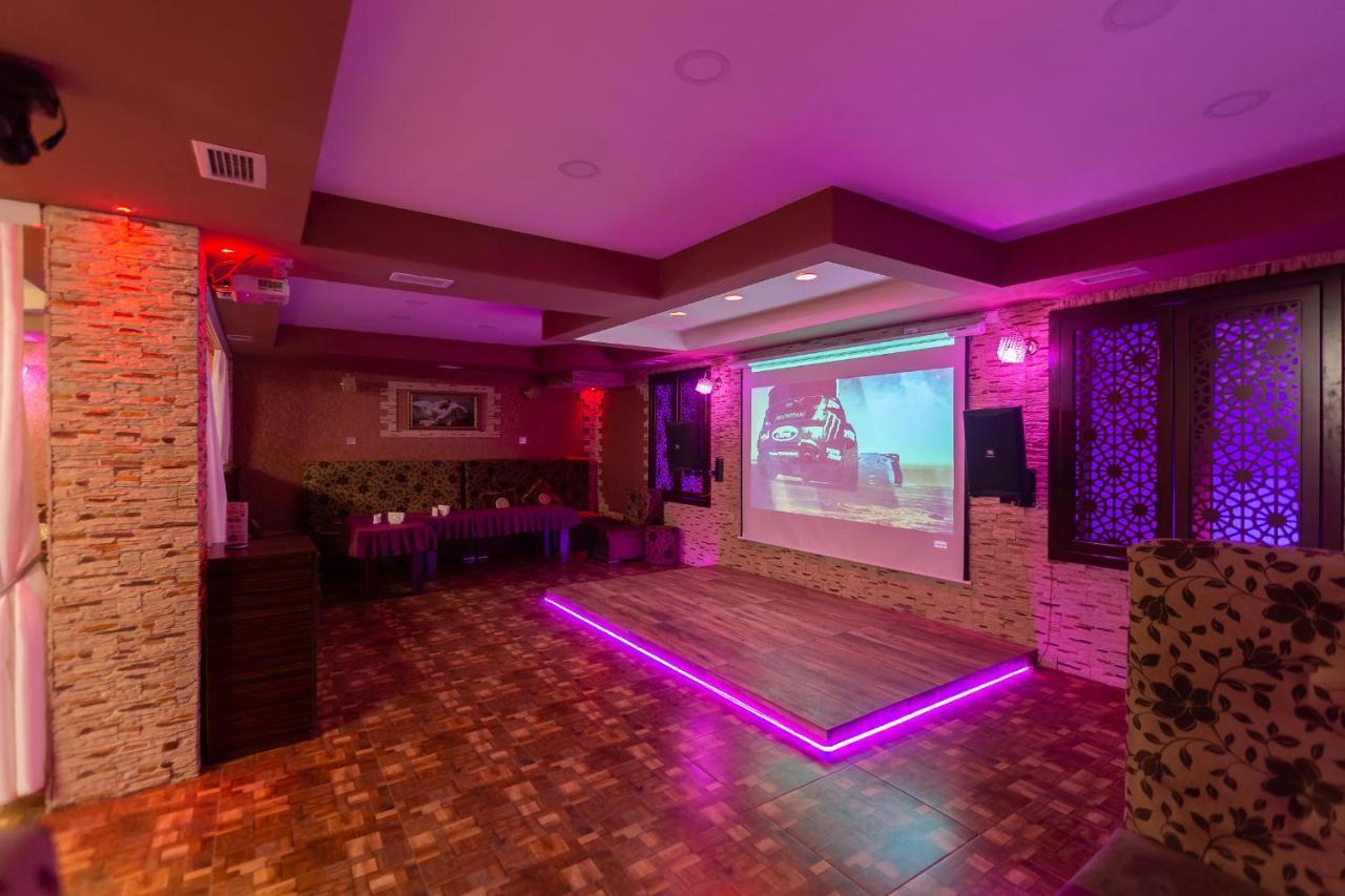 Maris Hotel Baku Exterior foto
